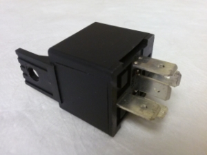 RELAY  versalift, relay, start/stop, start. stop, emergency, power, 2 speed, two speed, options, replay, 5-prong with bracket, 5, five, prong, 5 prong